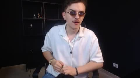 Snapshot of felixstark chatting on 06-15-26, 04:47 FelixStark online show from 06-15-26, 04:47