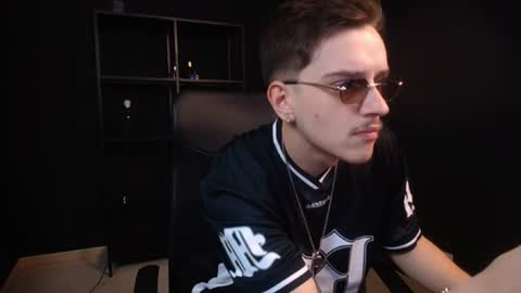Snapshot of felixstark chatting on 07-12-26, 06:04 FelixStark online show from 07-12-26, 06:04
