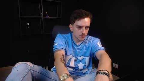 Snapshot of felixstark chatting on 07-17-26, 05:47 FelixStark online show from 07-17-26, 05:47