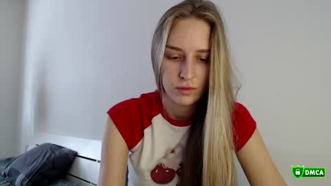 Snapshot of femkedejager chatting on 10-14-25, 11:33 Femke online show from 10-14-25, 11:33