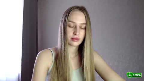 Snapshot of femkedejager chatting on 11-15-25, 12:13 Femke online show from 11-15-25, 12:13