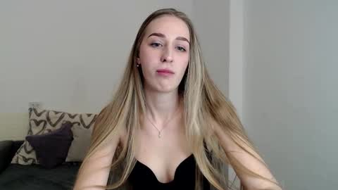 Snapshot of femkedejager chatting on 02-14-26, 08:05 Femke online show from 02-14-26, 08:05