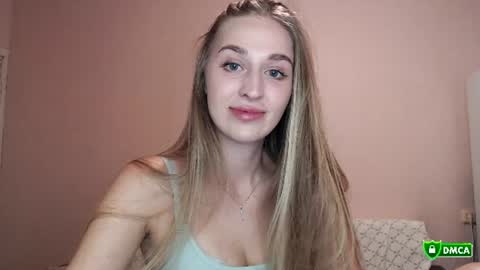 Femke online show from 06-22-26, 07:22