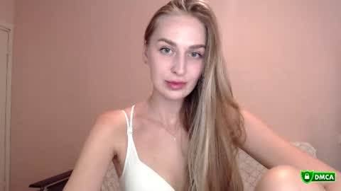 Femke online show from 08-04-26, 07:16