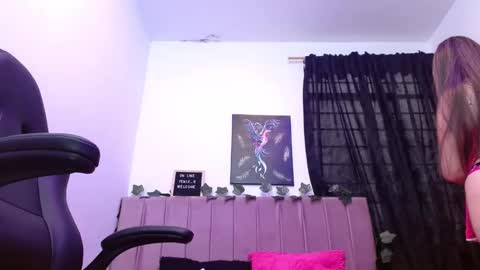 Snapshot of fenix_11_ chatting on 01-09-25, 09:26 Alejandra online show from 01-09-25, 09:26