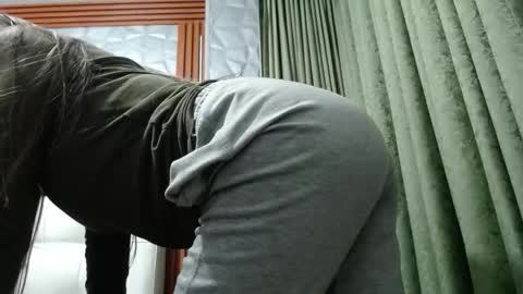 Snapshot of fenix_11_ chatting on 10-18-25, 11:38 Alejandra online show from 10-18-25, 11:38