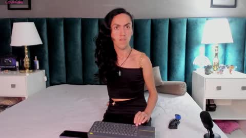 Snapshot of fenix_karoll chatting on 01-08-25, 07:03 Karol online show from 01-08-25, 07:03