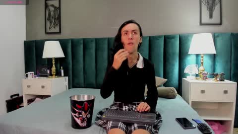 Snapshot of fenix_karoll chatting on 01-22-25, 07:13 Karol online show from 01-22-25, 07:13