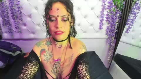 Snapshot of fenix_lilith69 chatting on 05-27-26, 03:31 Fenix Lilith69 online show from 05-27-26, 03:31