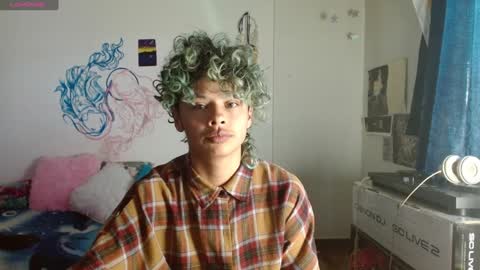 Snapshot of fenixmfx chatting on 12-25-24, 09:11 Fenix online show from 12-25-24, 09:11