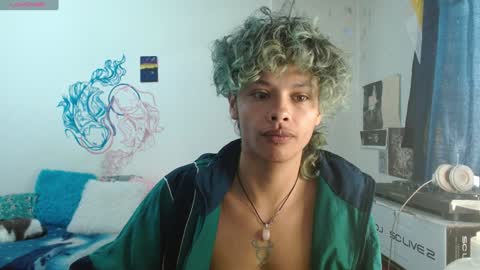 Snapshot of fenixmfx chatting on 12-26-24, 06:22 Fenix online show from 12-26-24, 06:22