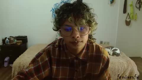 Snapshot of fenixmfx chatting on 02-23-25, 10:09 Fenix online show from 02-23-25, 10:09