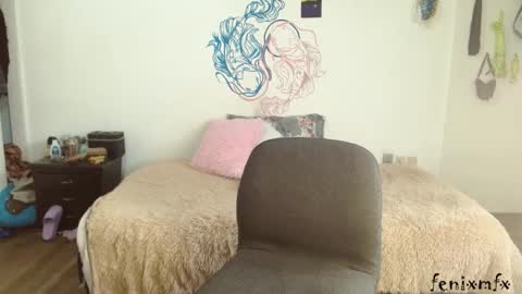 Snapshot of fenixmfx chatting on 02-24-25, 10:25 Fenix online show from 02-24-25, 10:25