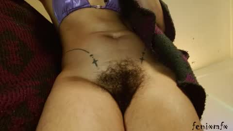 Snapshot of fenixmfx chatting on 03-05-25, 10:10 Fenix online show from 03-05-25, 10:10