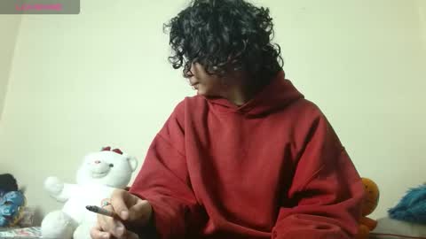 Snapshot of fenixmfx chatting on 11-18-25, 03:23 Fenix online show from 11-18-25, 03:23