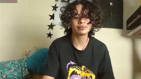 Snapshot of fenixmfx chatting on 11-28-25, 07:16 Fenix online show from 11-28-25, 07:16