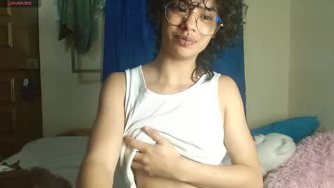 Snapshot of fenixmfx chatting on 01-18-26, 02:10 Fenix online show from 01-18-26, 02:10