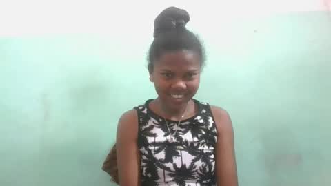 Snapshot of fenou122745 chatting on 09-24-25, 08:17 fenou122745 online show from 09-24-25, 08:17