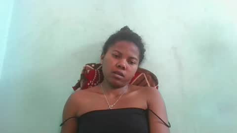 Snapshot of fenou122745 chatting on 10-10-25, 06:23 fenou122745 online show from 10-10-25, 06:23