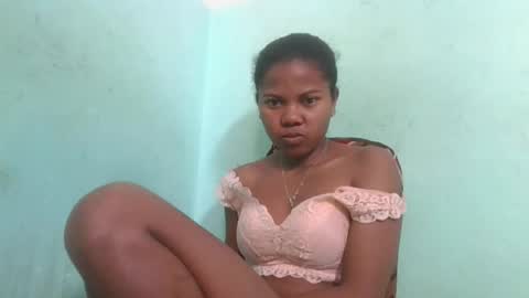 Snapshot of fenou122745 chatting on 10-21-25, 06:36 fenou122745 online show from 10-21-25, 06:36