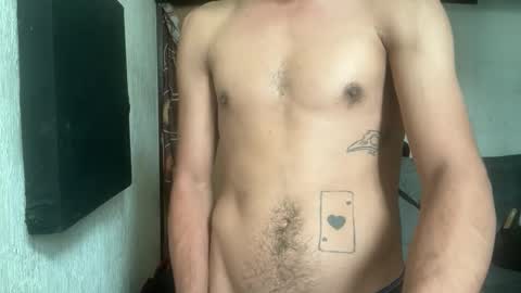 Snapshot of fer92400 chatting on 06-04-26, 06:25 fer92400 online show from 06-04-26, 06:25