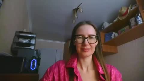 Snapshot of feraliss chatting on 01-18-26, 10:41 feraliss online show from 01-18-26, 10:41