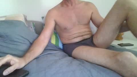Snapshot of fergi1999 chatting on 10-08-25, 02:04 fergi1999 online show from 10-08-25, 02:04