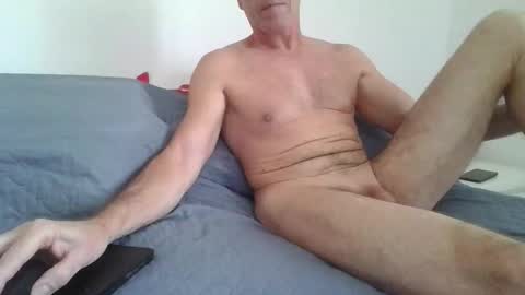 Snapshot of fergi1999 chatting on 10-18-25, 08:15 fergi1999 online show from 10-18-25, 08:15