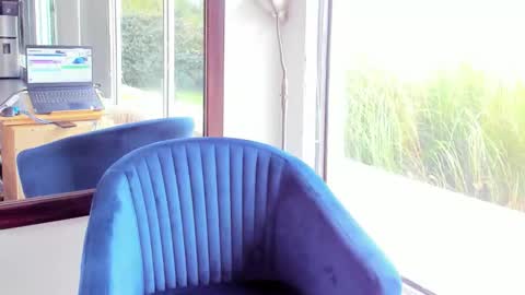 fergiecienta online show from 10-27-25, 11:58