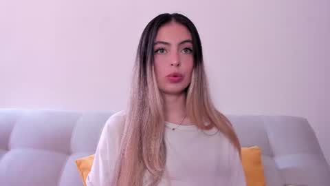fernanda  online show from 06-22-26, 04:04