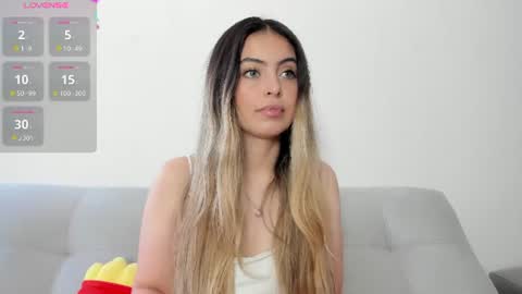 fernanda  online show from 06-25-26, 03:16