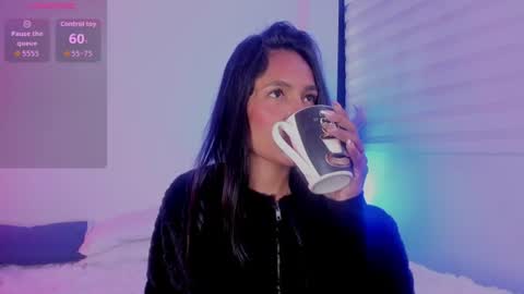 fernanda_liie_ online show from 06-10-26, 12:48