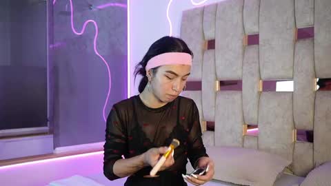 fernanda_thail_ online show from 04-27-26, 07:45