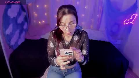 Snapshot of fernandadiaz05 chatting on 01-26-25, 05:34 Fernanda Diaz online show from 01-26-25, 05:34