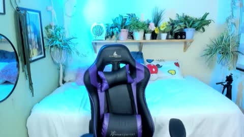 Snapshot of fernandadiaz05 chatting on 09-17-25, 04:41 Fernanda Diaz online show from 09-17-25, 04:41