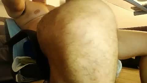 Snapshot of fernandoquindiano chatting on 03-22-26, 04:27 Samuel online show from 03-22-26, 04:27