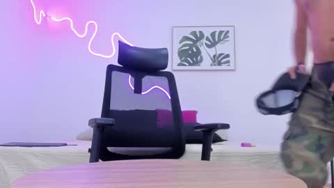 insta ferxx1210 Fercho online show from 10-23-25, 09:24