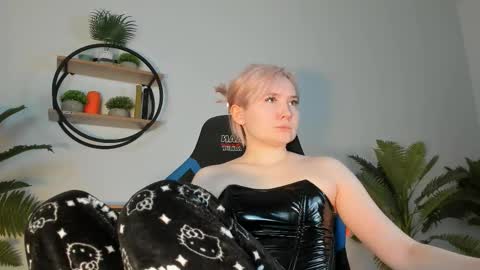 Rey online show from 03-08-25, 11:27