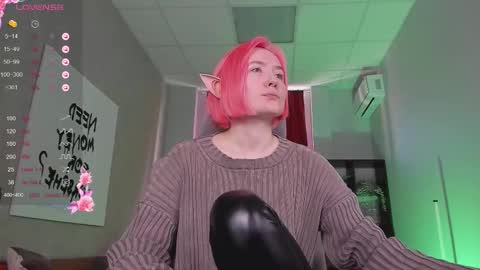 Rey online show from 09-19-25, 12:06