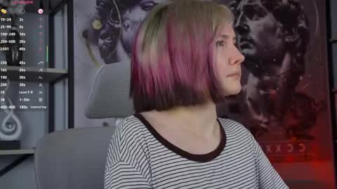 Rey online show from 04-29-26, 05:41