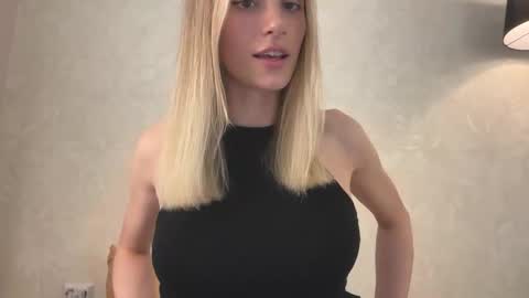 Lisa online show from 12-03-25, 07:27