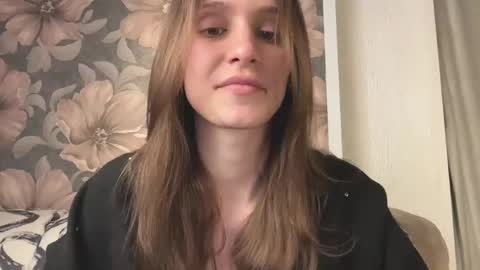 Lisa online show from 03-18-26, 01:47