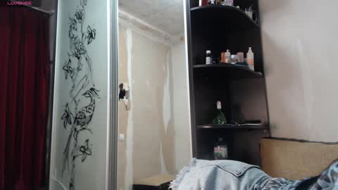 Snapshot of fialka42 chatting on 12-01-24, 07:36 Alex33 Julia30 online show from 12-01-24, 07:36