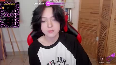 Snapshot of fiamoory chatting on 11-18-25, 08:08 fiamoory online show from 11-18-25, 08:08