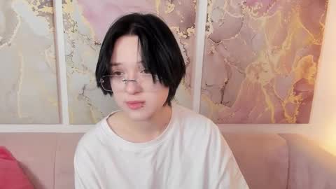 Snapshot of fiamoory chatting on 01-11-26, 01:21 fiamoory online show from 01-11-26, 01:21