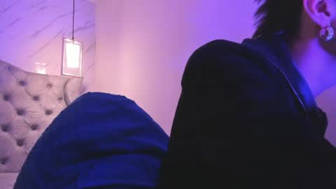   online show from 03-11-26, 12:22