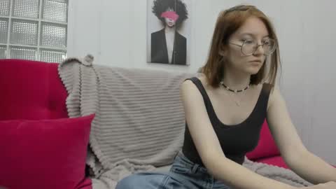 Snapshot of fiery__mary chatting on 02-26-26, 01:15 Mary online show from 02-26-26, 01:15