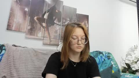 Mary online show from 05-08-26, 03:34