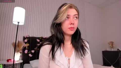 Snapshot of fieryfeline chatting on 09-17-25, 02:02 Filla online show from 09-17-25, 02:02