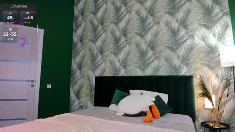 Snapshot of fieryfeline chatting on 10-10-25, 03:38 Filla online show from 10-10-25, 03:38